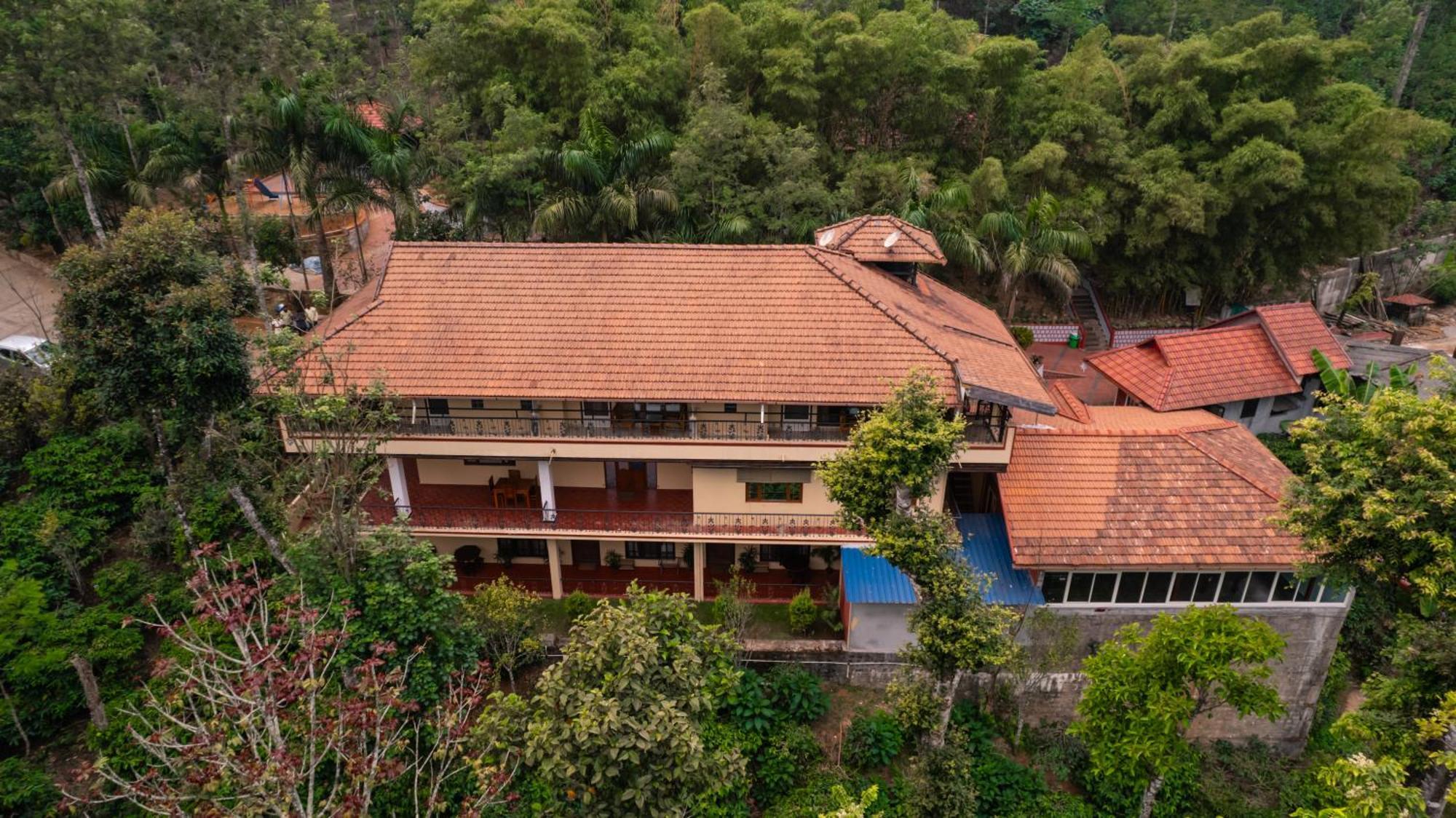 Kingmaker'S Plantation With River Stream Madikeri Exterior photo